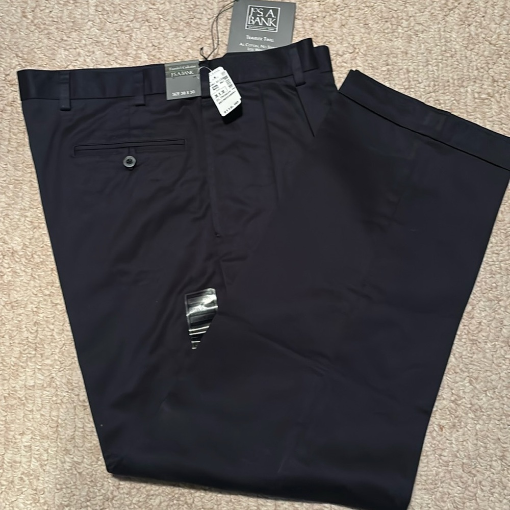 NWT JosA Banks cuffed pant